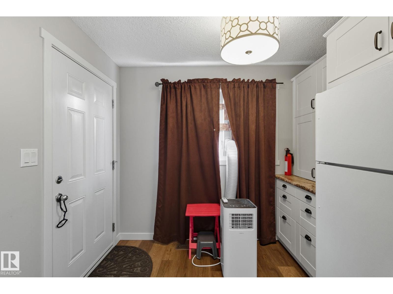 12047 162 Av Nw, Edmonton, Alberta  T5X 3R1 - Photo 8 - E4459993