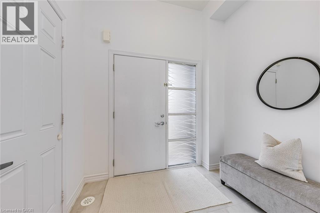 414 Wheat Boom Drive, Oakville, Ontario  L6H 0R4 - Photo 3 - 40774770