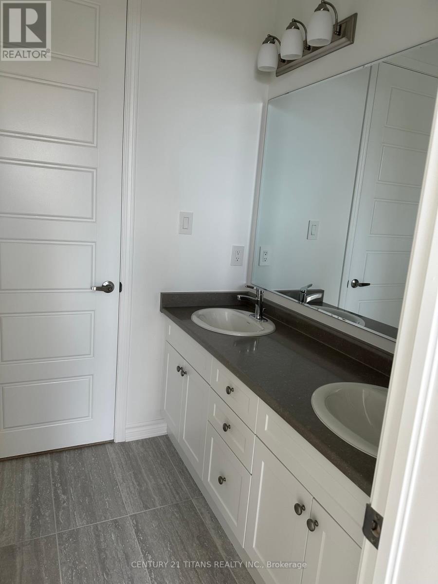 1324 Garthdale Street, Pickering, Ontario  L1X 0T2 - Photo 16 - E12426837