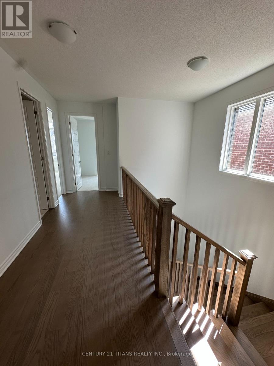 1324 Garthdale Street, Pickering, Ontario  L1X 0T2 - Photo 8 - E12426837