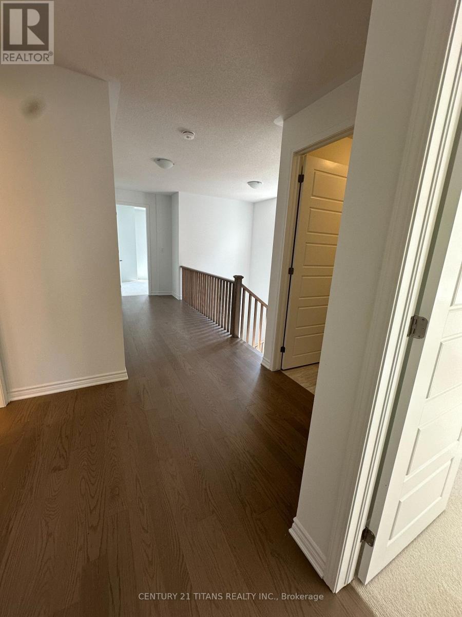 1324 Garthdale Street, Pickering, Ontario  L1X 0T2 - Photo 7 - E12426837