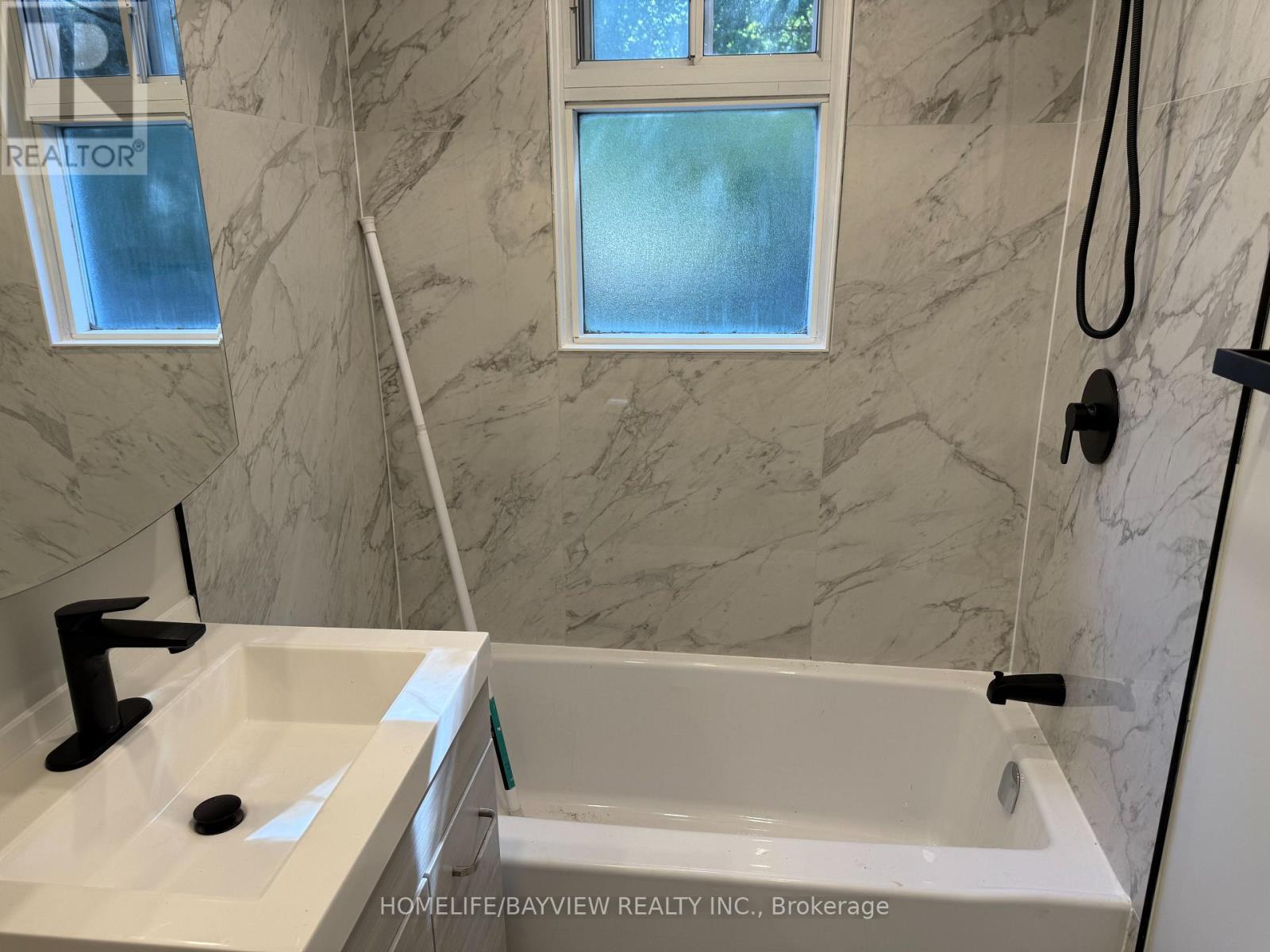 Main - 69 Woodward Avenue, Markham, Ontario  L3T 1E8 - Photo 10 - N12375635