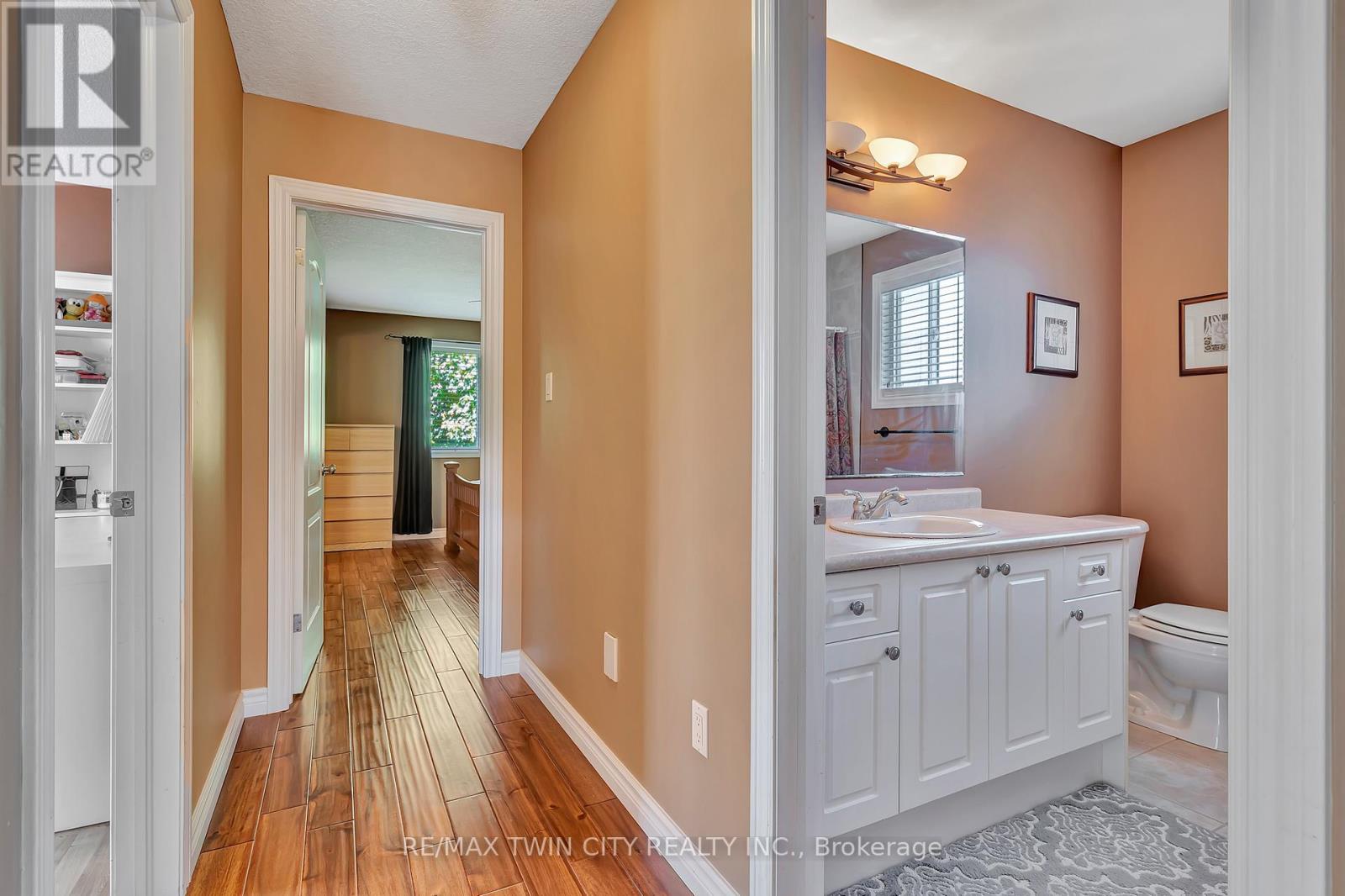 357 Auburn Drive, Waterloo, Ontario  N2K 4P3 - Photo 27 - X12434757
