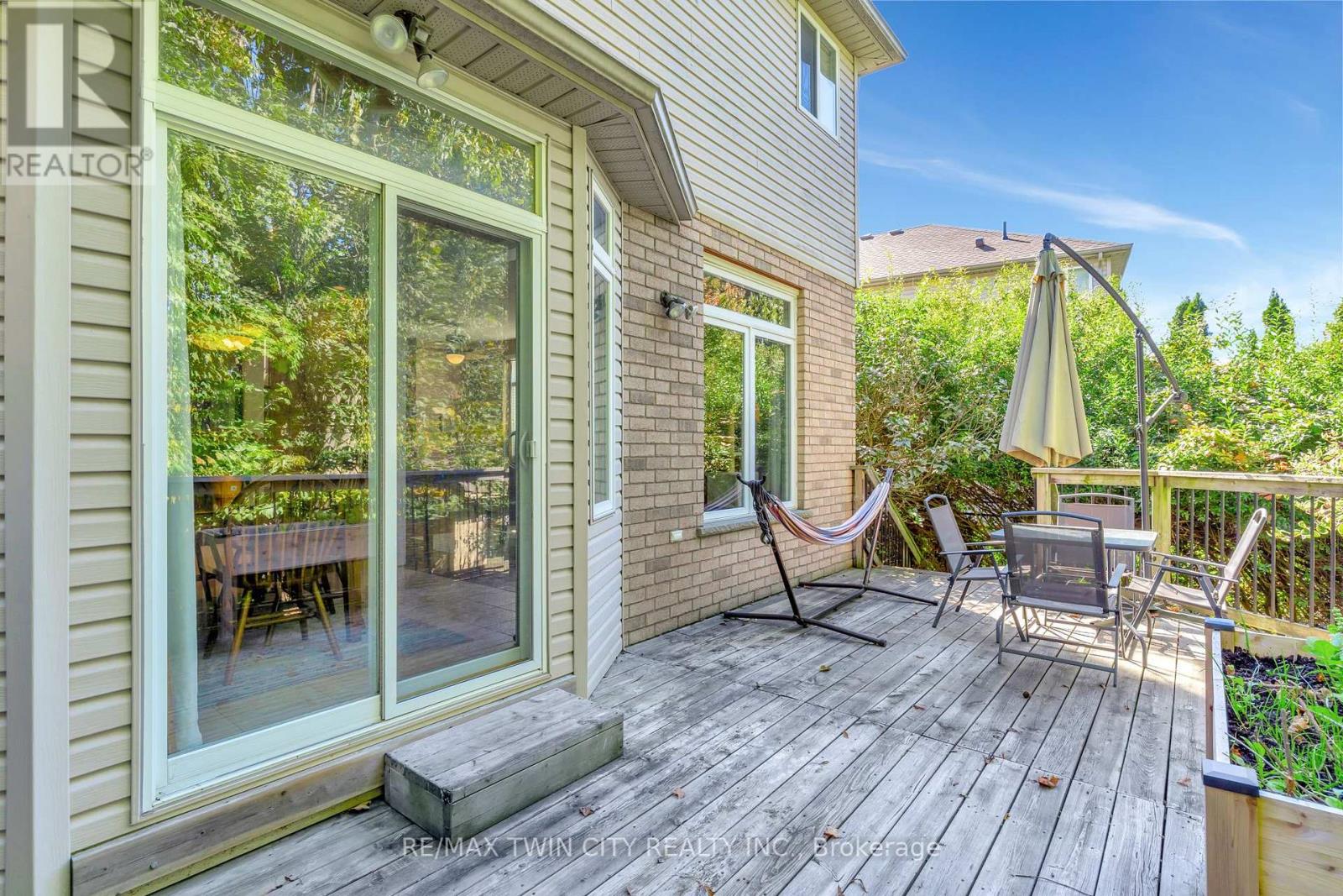 357 Auburn Drive, Waterloo, Ontario  N2K 4P3 - Photo 43 - X12434757