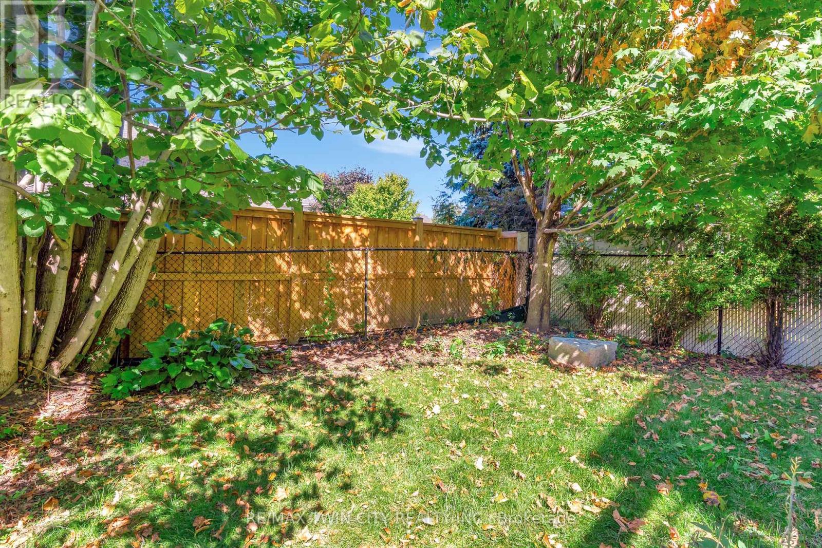 357 Auburn Drive, Waterloo, Ontario  N2K 4P3 - Photo 50 - X12434757