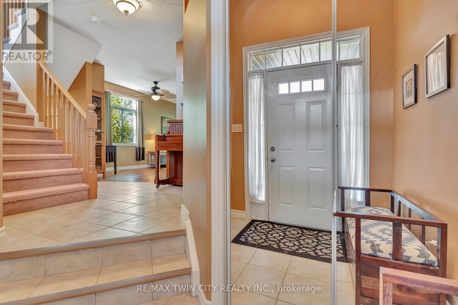 357 Auburn Drive, Waterloo, Ontario  N2K 4P3 - Photo 6 - X12434757