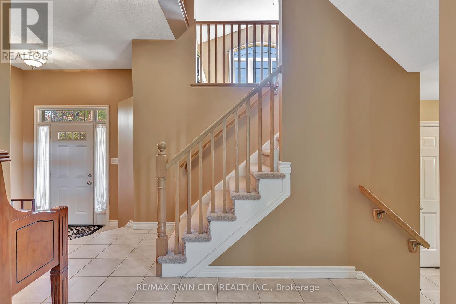 357 Auburn Drive, Waterloo, Ontario  N2K 4P3 - Photo 9 - X12434757