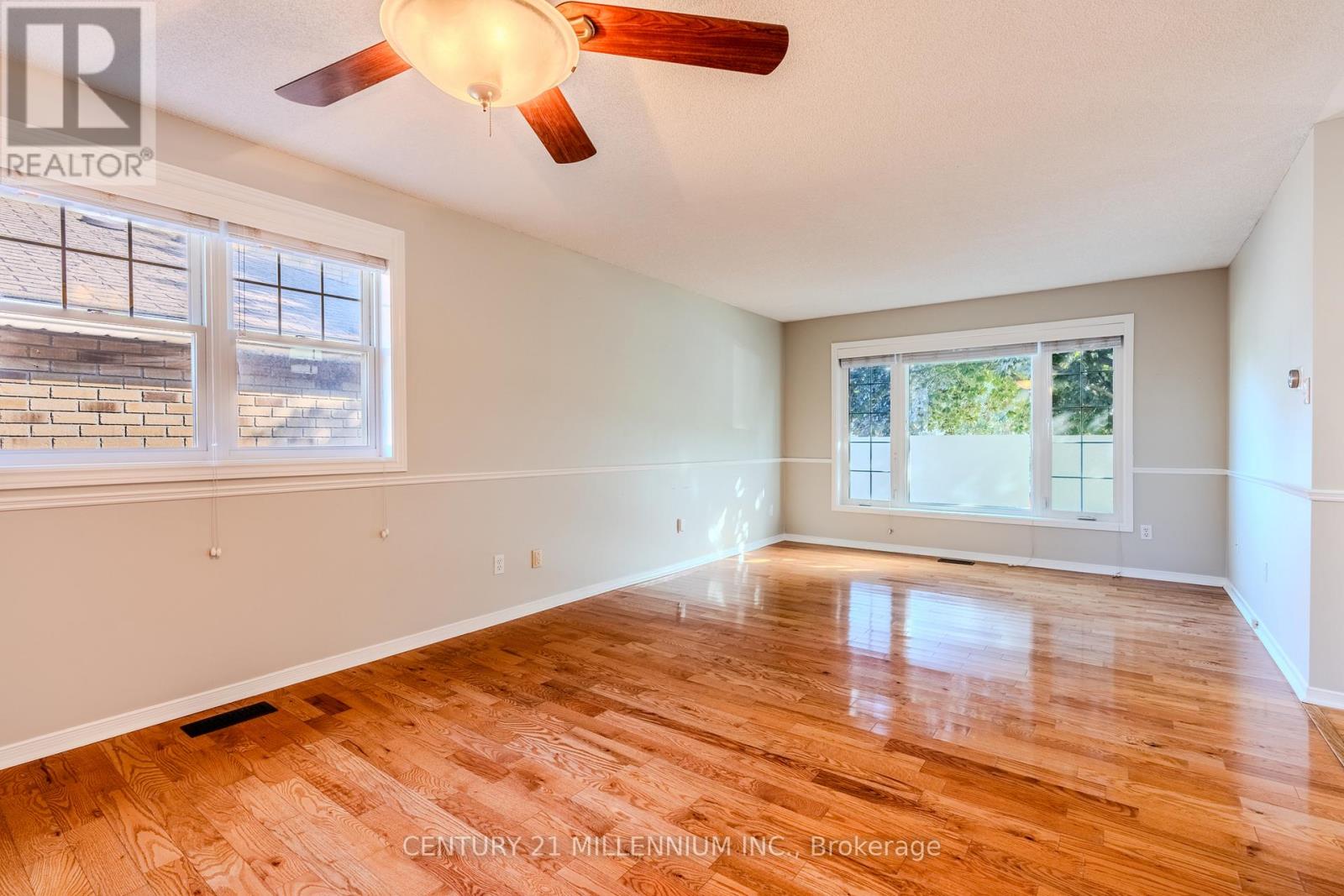 60 Ofield Road, Hamilton, Ontario  L8S 2M7 - Photo 15 - X12434765