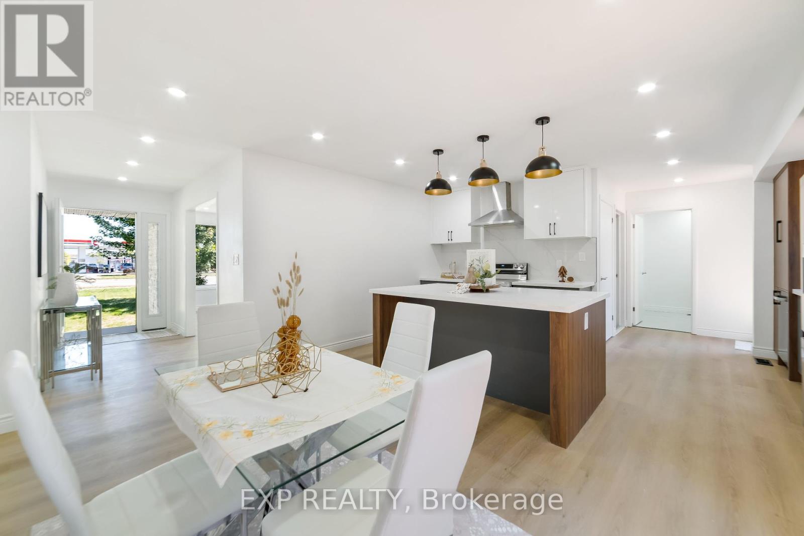 348 Caradoc Street S, Strathroy-Caradoc, Ontario  N7G 2P4 - Photo 16 - X12434767