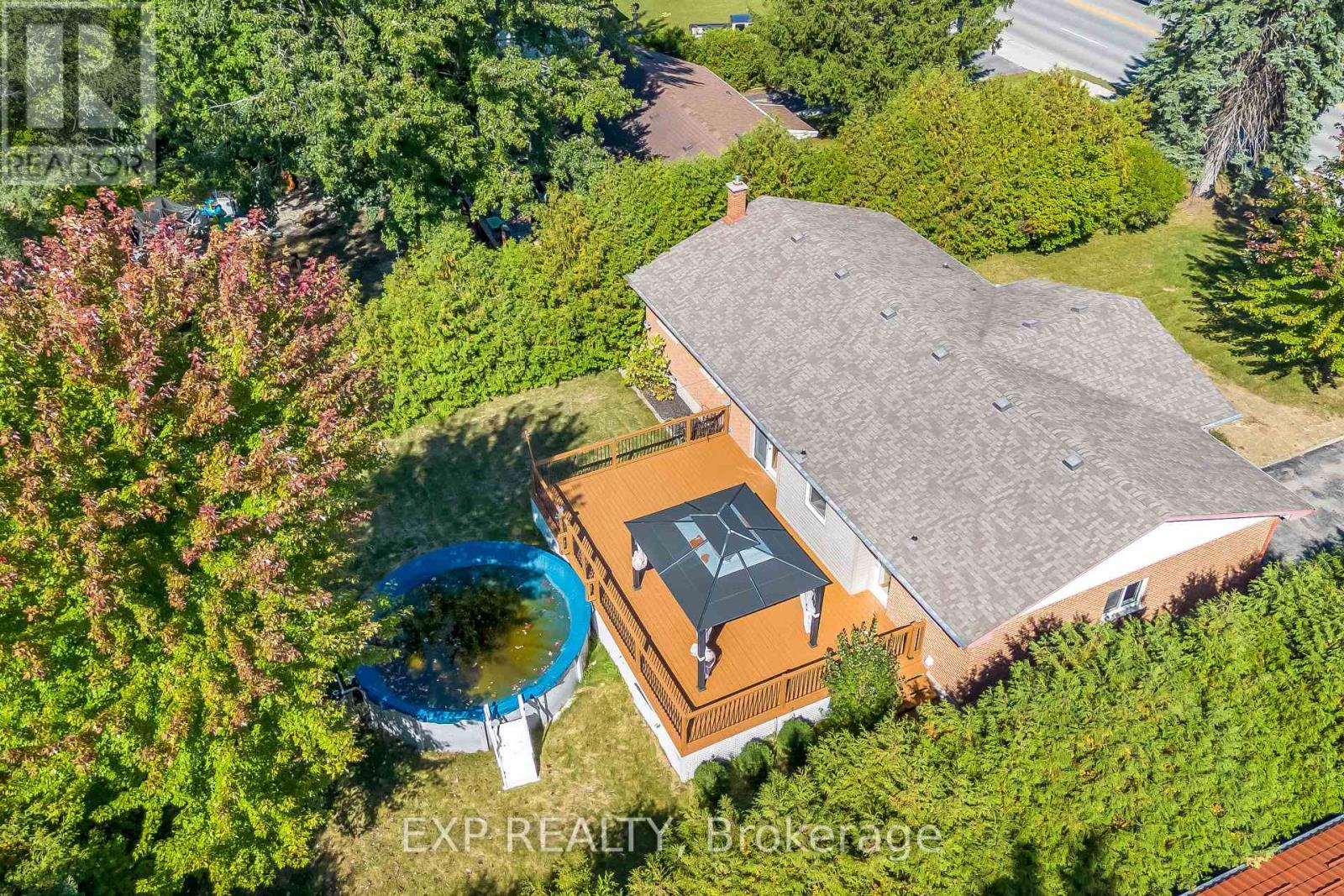 348 Caradoc Street S, Strathroy-Caradoc, Ontario  N7G 2P4 - Photo 3 - X12434767