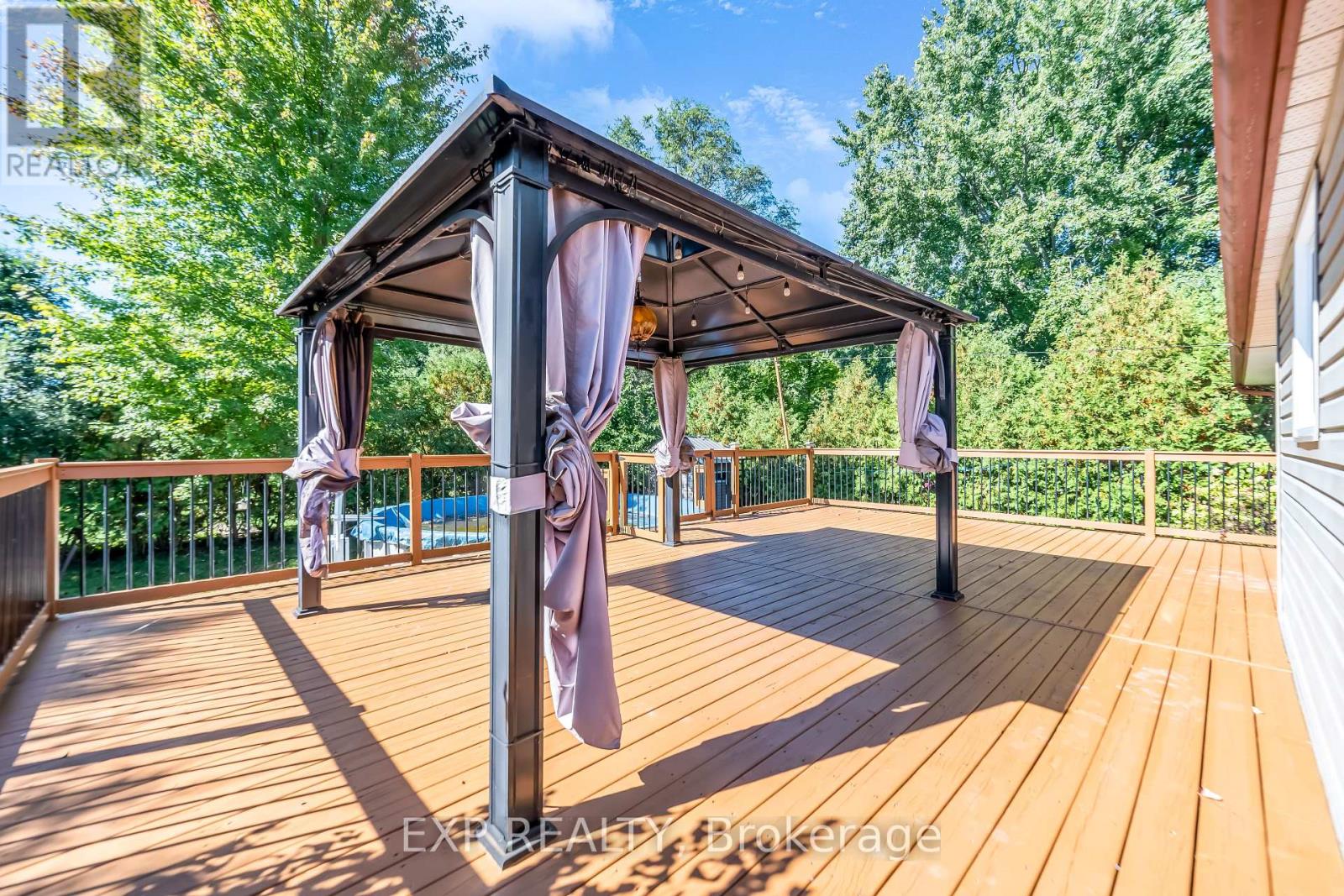 348 Caradoc Street S, Strathroy-Caradoc, Ontario  N7G 2P4 - Photo 42 - X12434767