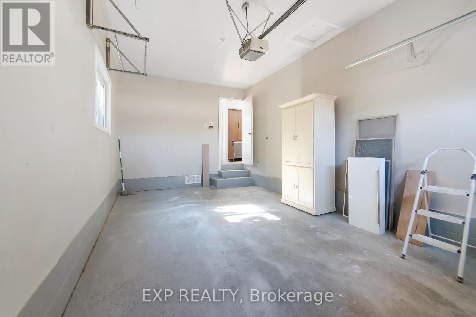 348 Caradoc Street S, Strathroy-Caradoc, Ontario  N7G 2P4 - Photo 48 - X12434767