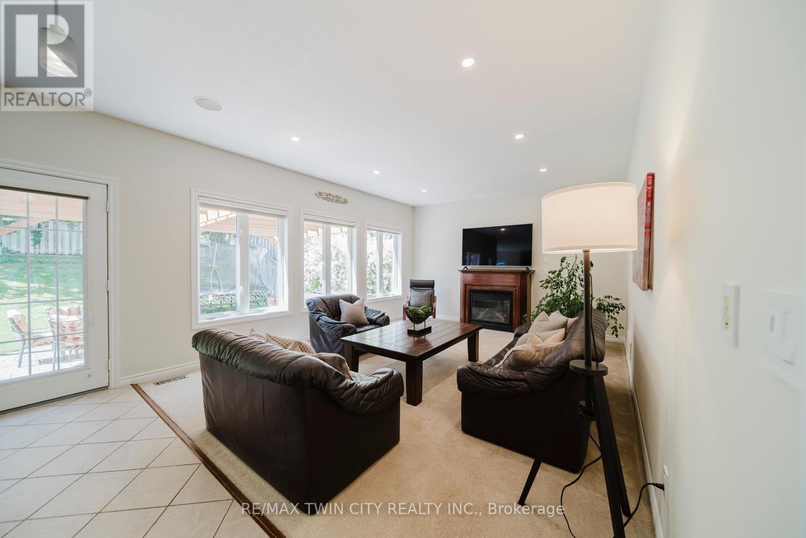 50 Ferris Drive, Wellesley, Ontario  N0B 2T0 - Photo 20 - X12434784