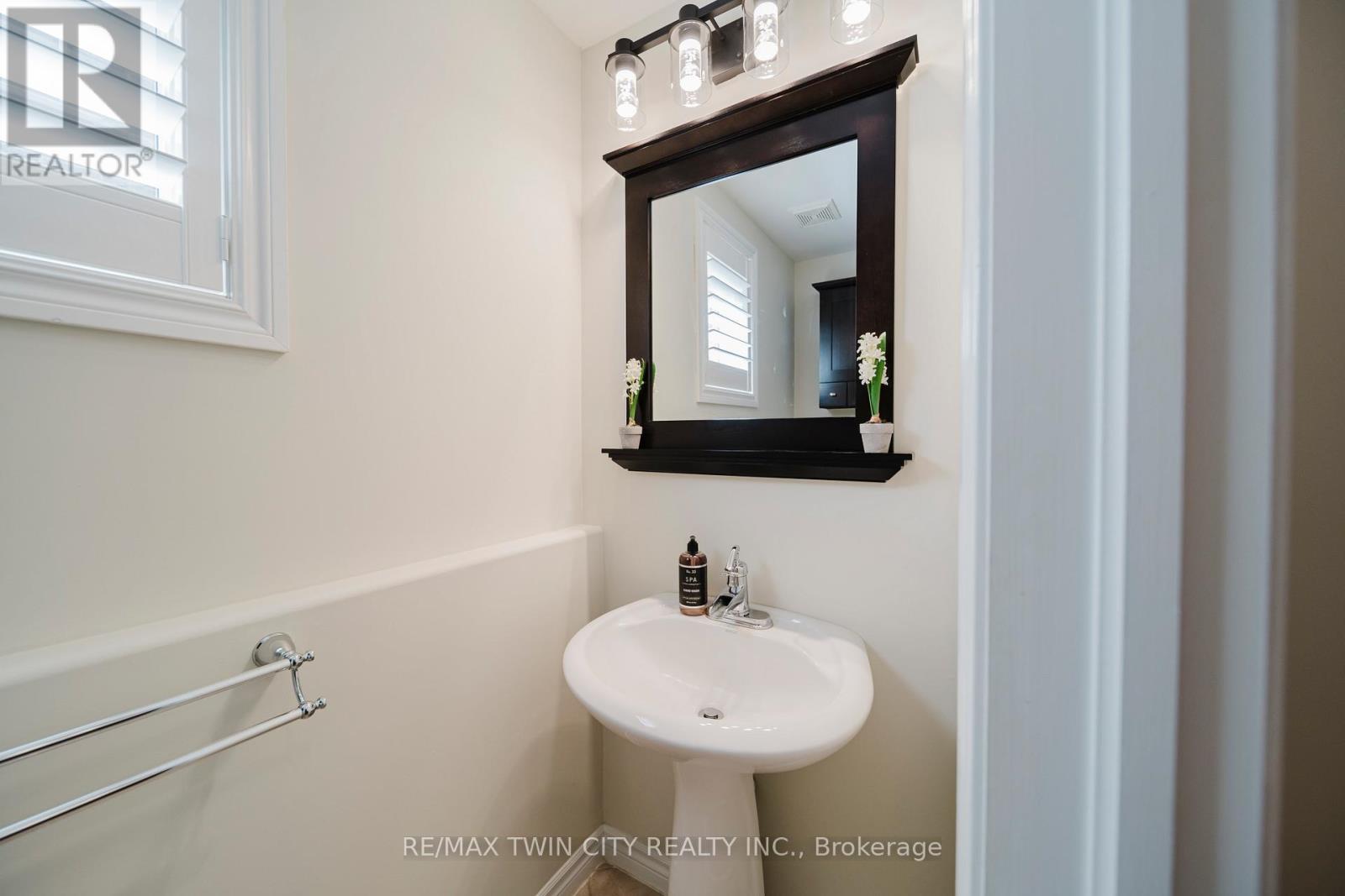 50 Ferris Drive, Wellesley, Ontario  N0B 2T0 - Photo 25 - X12434784