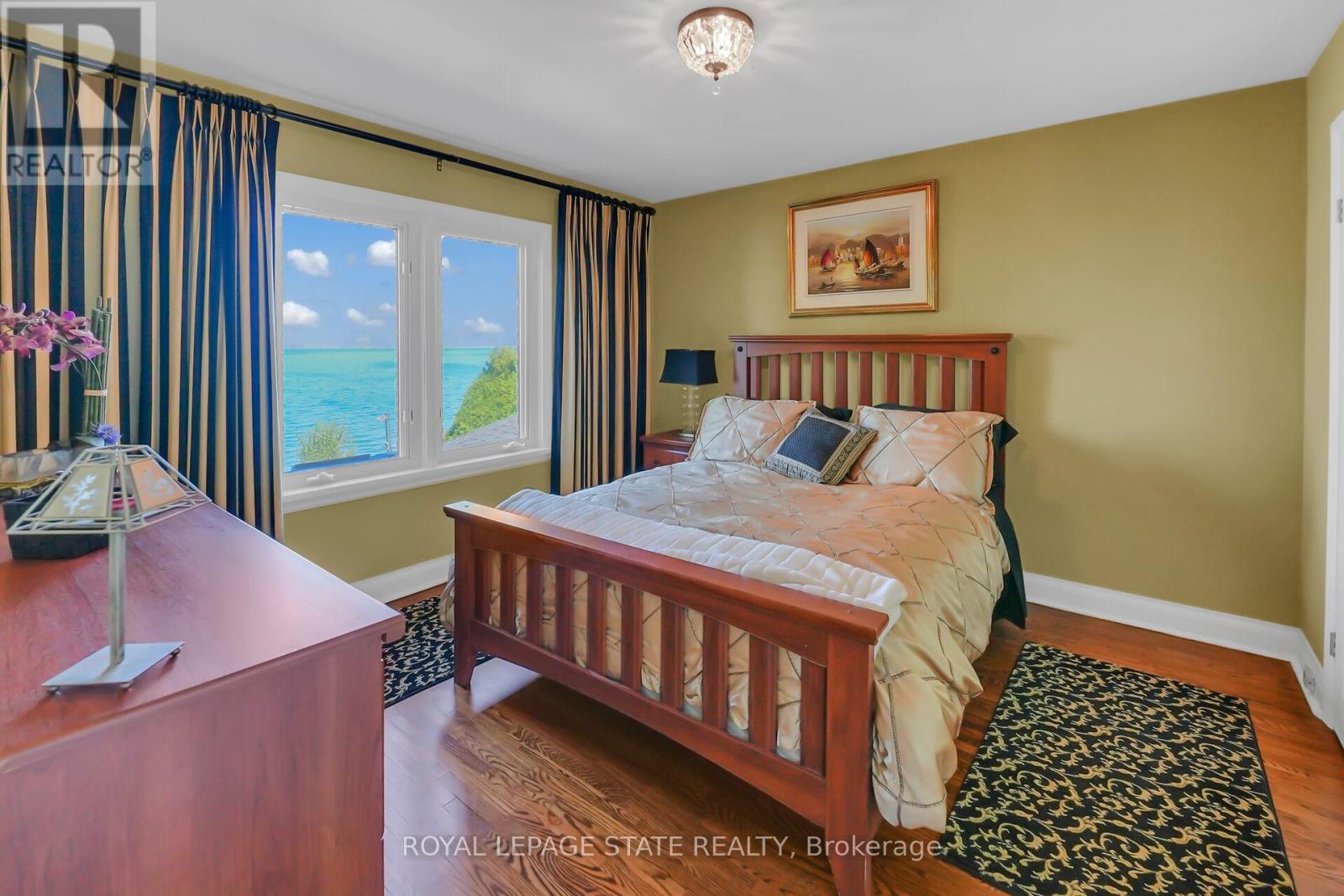 10 Tupper Boulevard, Grimsby, Ontario  L3M 2G2 - Photo 41 - X12434785
