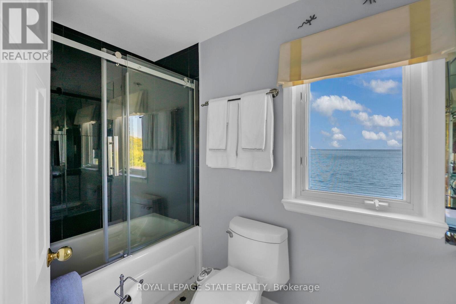 10 Tupper Boulevard, Grimsby, Ontario  L3M 2G2 - Photo 45 - X12434785