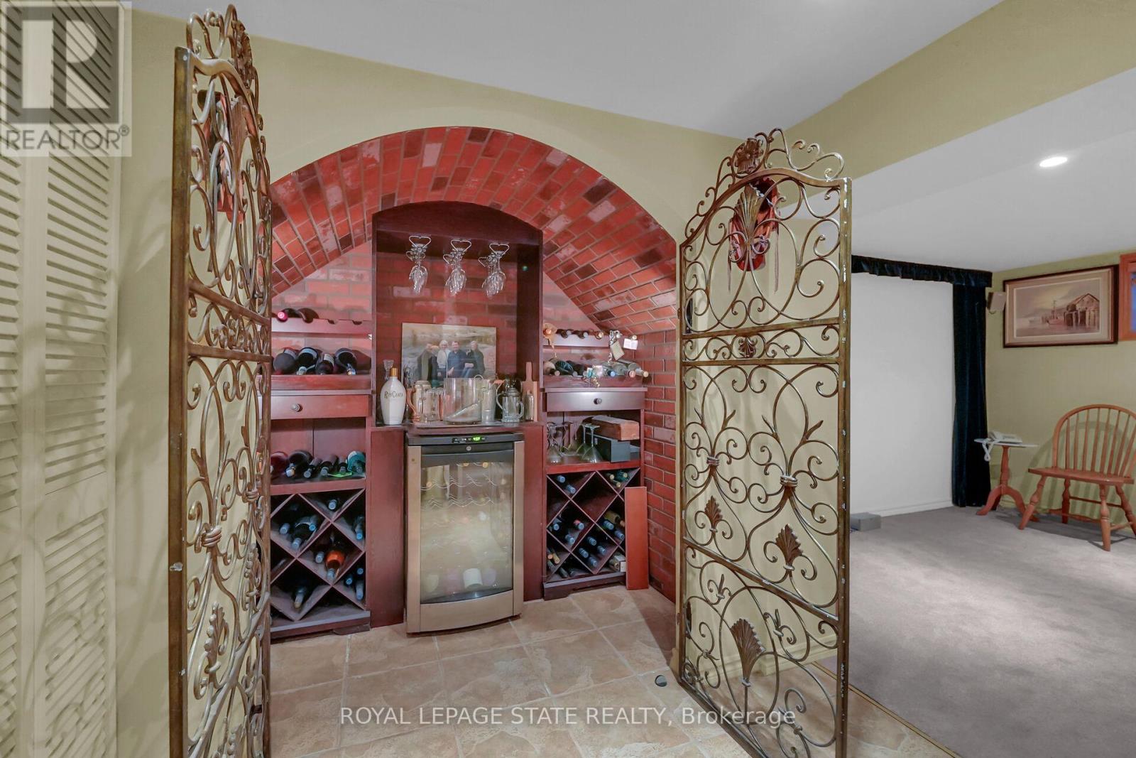 10 Tupper Boulevard, Grimsby, Ontario  L3M 2G2 - Photo 48 - X12434785