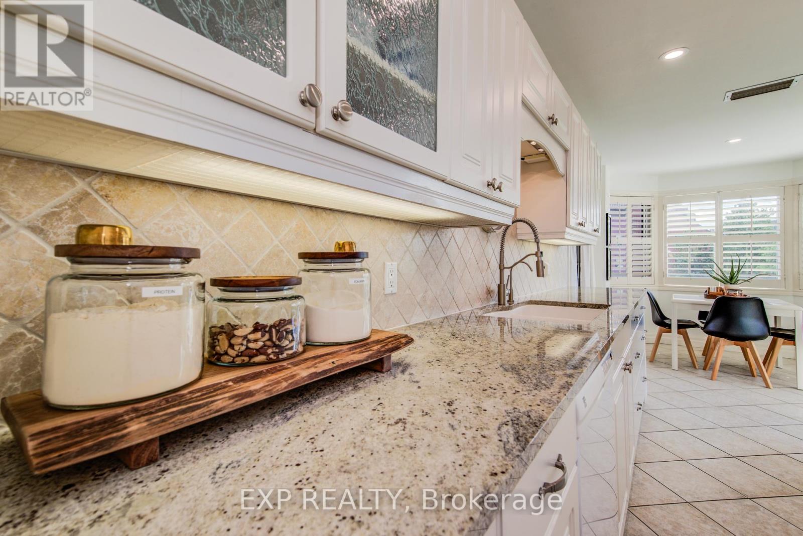 41 - 54 Blue Springs Drive, Waterloo, Ontario  N2J 4M4 - Photo 21 - X12434797