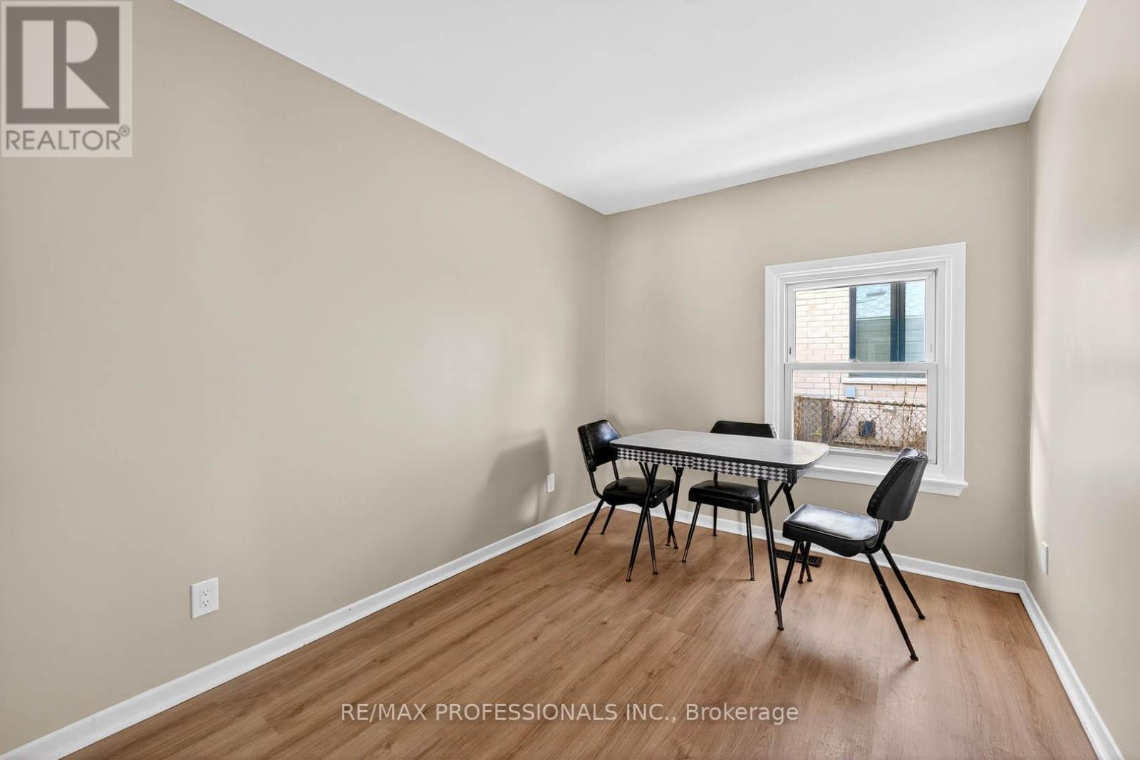 7638 Redstone Road, Mississauga, Ontario  L4T 2B9 - Photo 16 - W12434543
