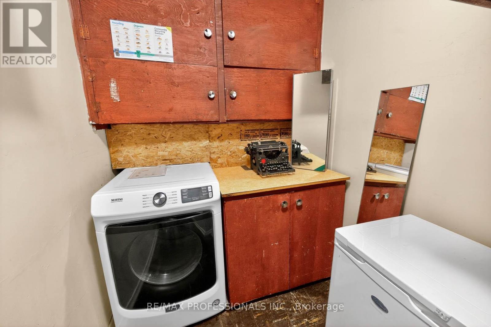7638 Redstone Road, Mississauga, Ontario  L4T 2B9 - Photo 21 - W12434543