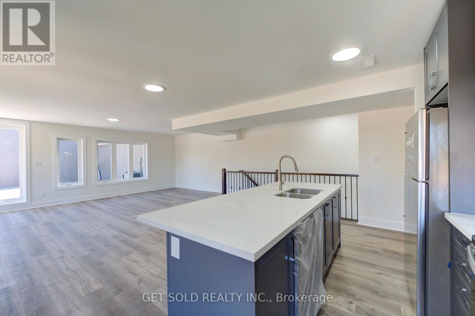 11 - 6701 Thorold Stone Road, Niagara Falls, Ontario  L2J 1B3 - Photo 11 - X12421256
