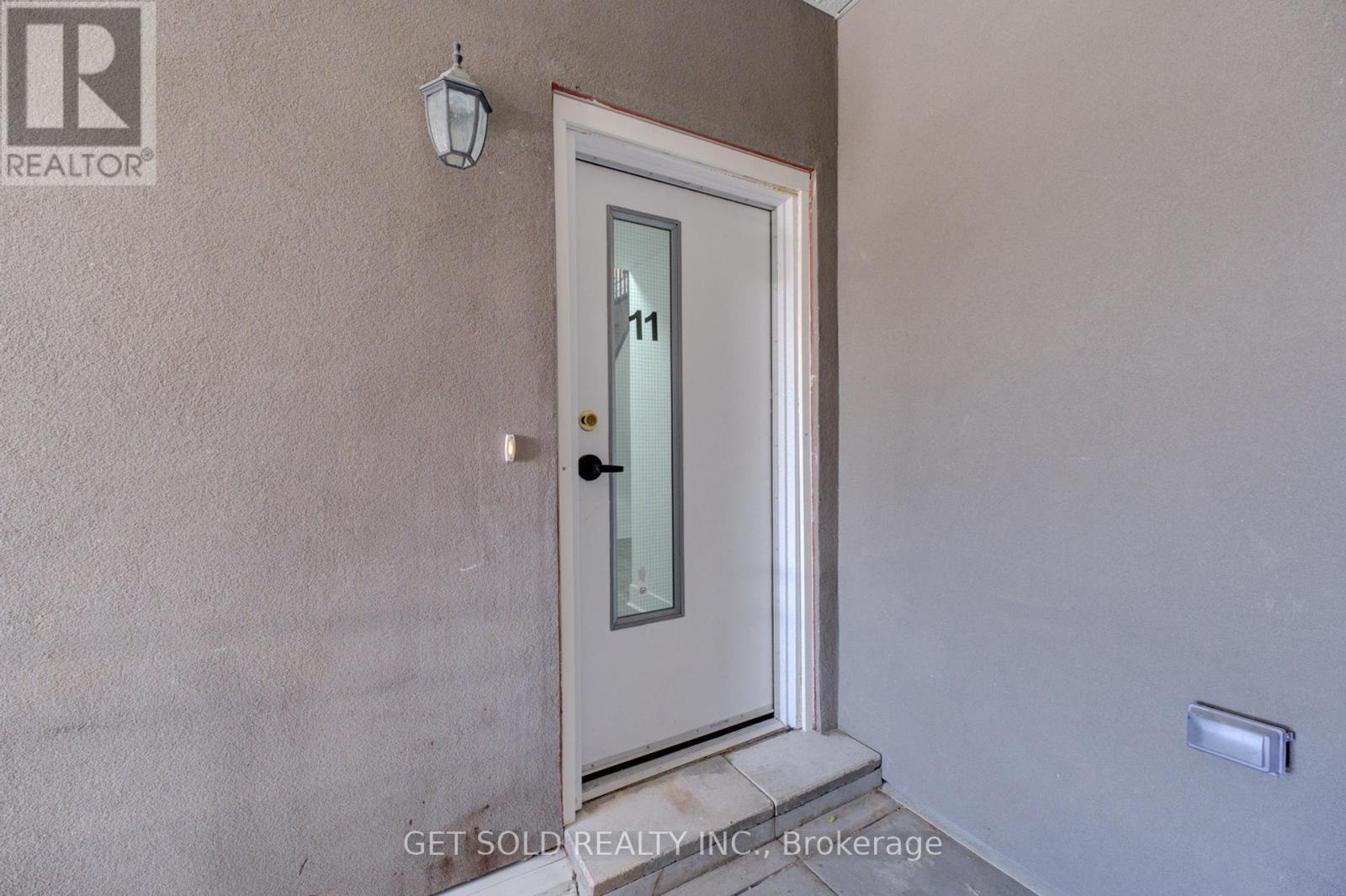 11 - 6701 Thorold Stone Road, Niagara Falls, Ontario  L2J 1B3 - Photo 2 - X12421256