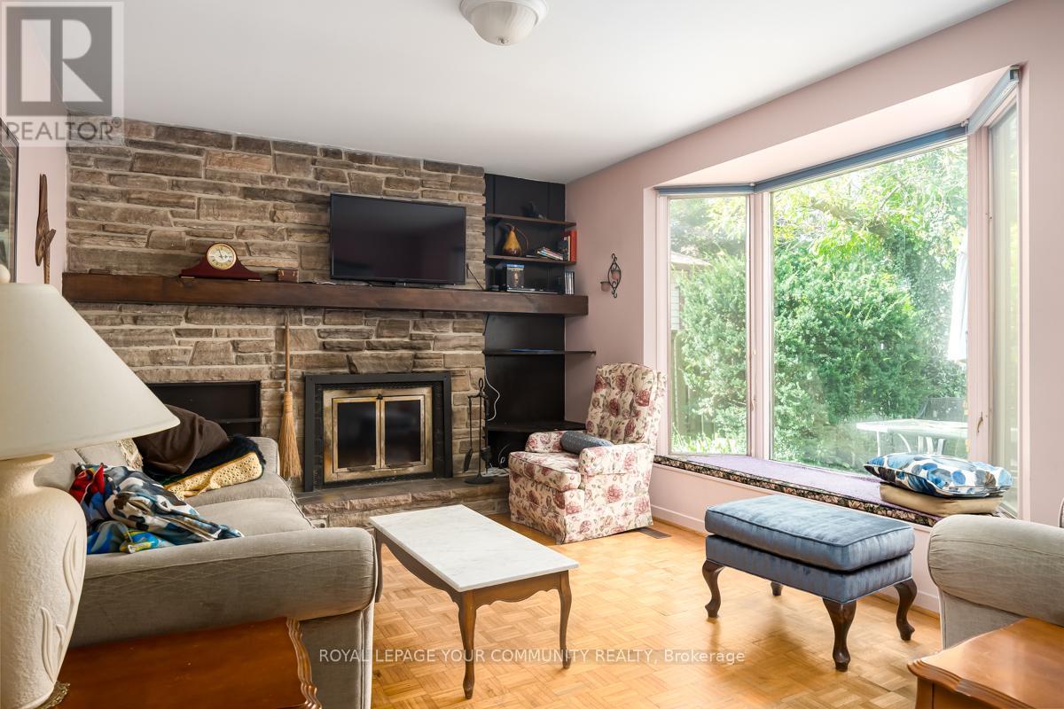 42 Lillooet Crescent, Richmond Hill, Ontario  L4C 5A7 - Photo 13 - N12433149