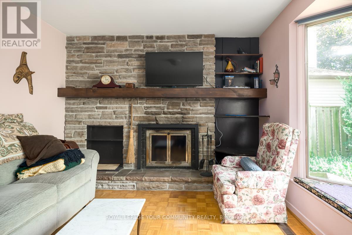 42 Lillooet Crescent, Richmond Hill, Ontario  L4C 5A7 - Photo 14 - N12433149