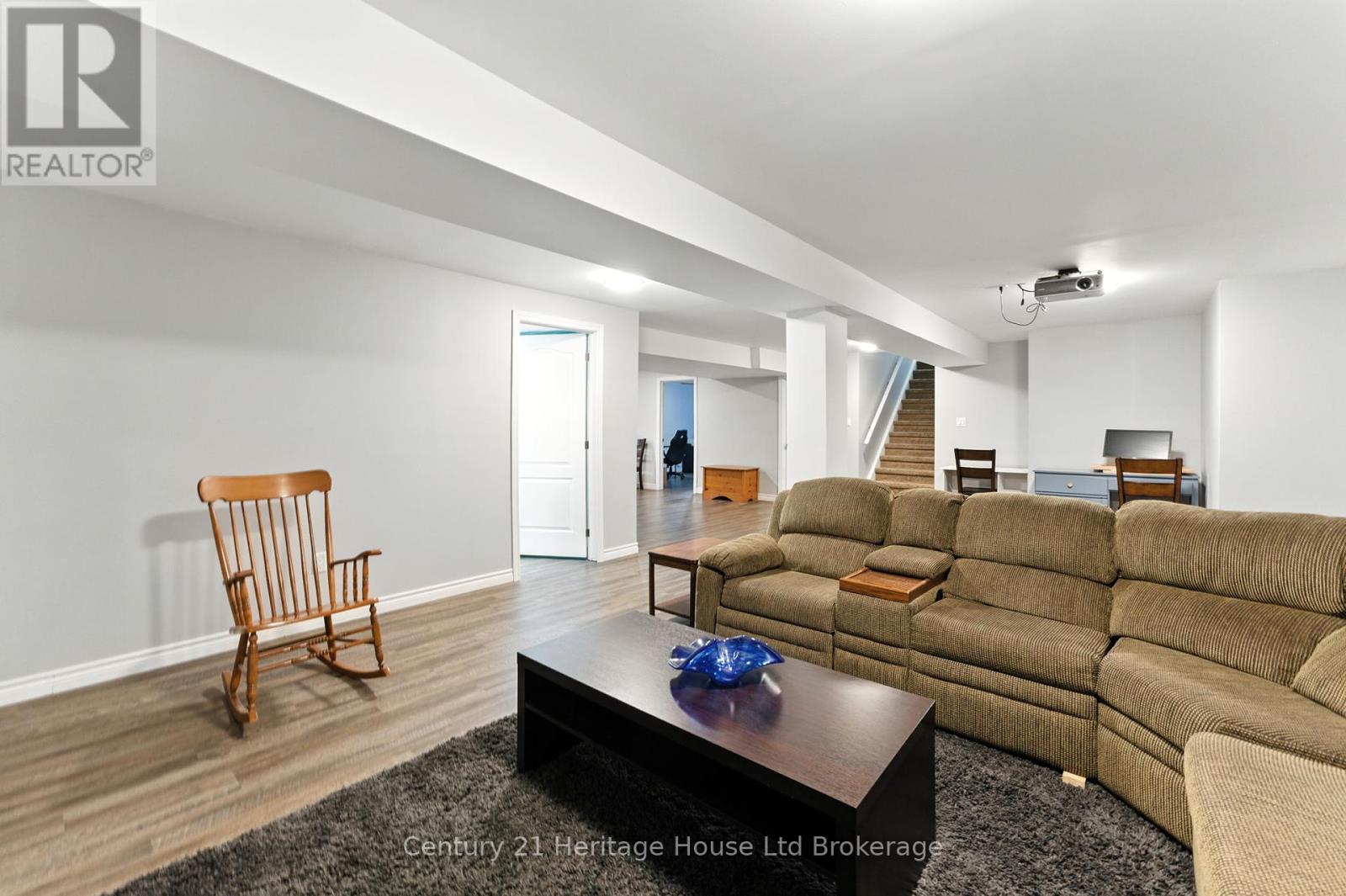 107 Applewood Street, Blandford-Blenheim, Ontario  N0J 1S0 - Photo 28 - X12434810