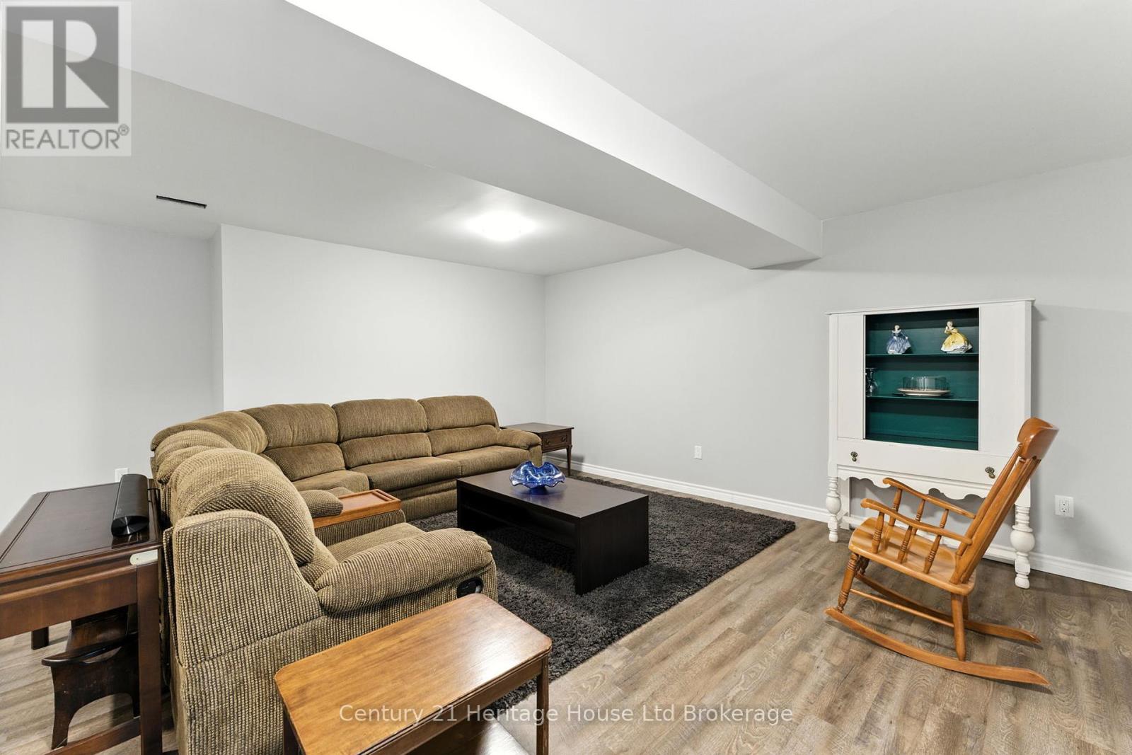 107 Applewood Street, Blandford-Blenheim, Ontario  N0J 1S0 - Photo 30 - X12434810