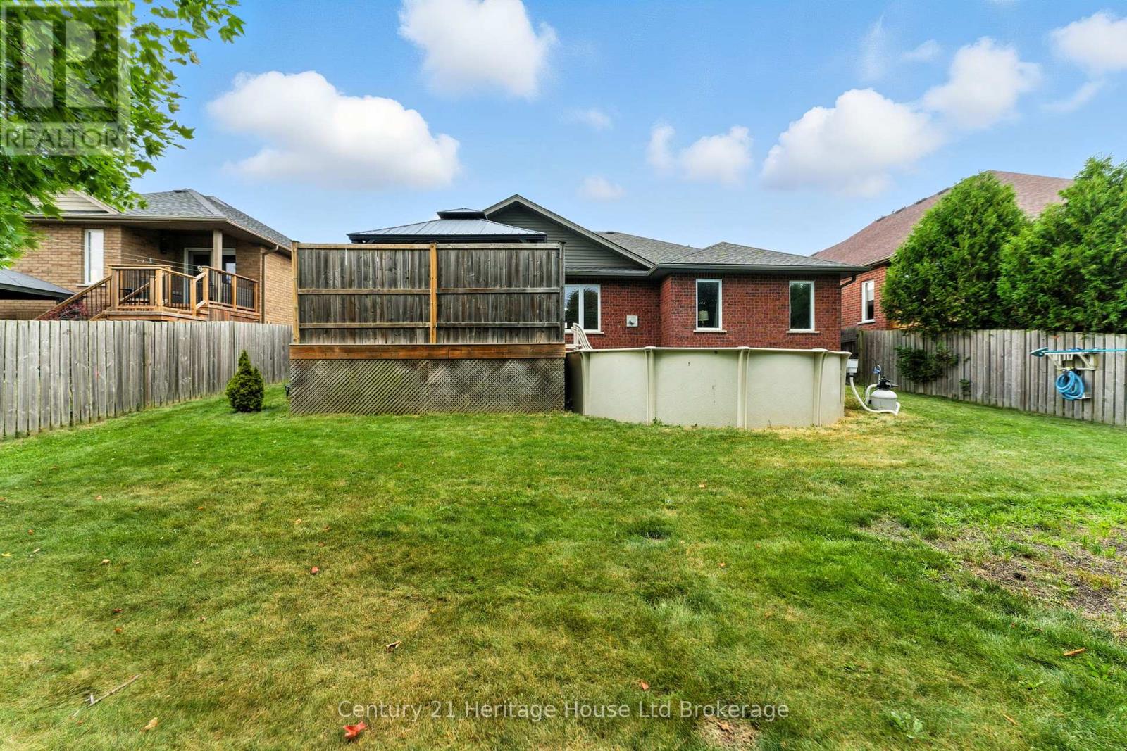 107 Applewood Street, Blandford-Blenheim, Ontario  N0J 1S0 - Photo 42 - X12434810