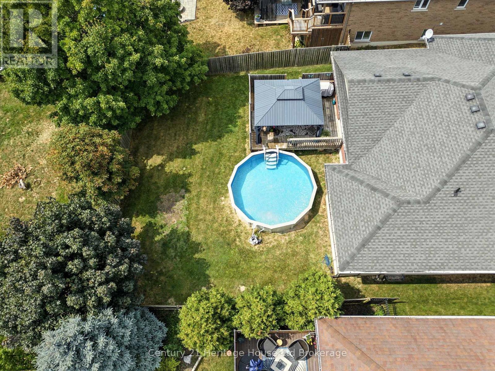 107 Applewood Street, Blandford-Blenheim, Ontario  N0J 1S0 - Photo 47 - X12434810