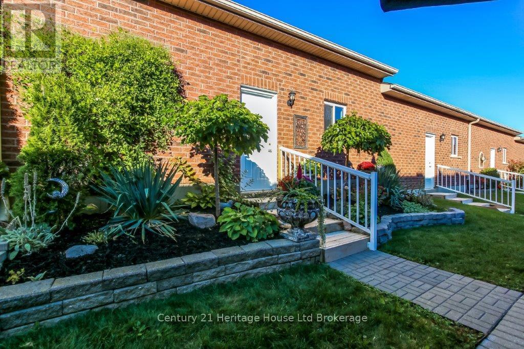 707 Southwood Way, Woodstock, Ontario  N4V 1H5 - Photo 24 - X12434849