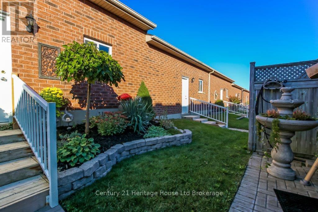 707 Southwood Way, Woodstock, Ontario  N4V 1H5 - Photo 25 - X12434849