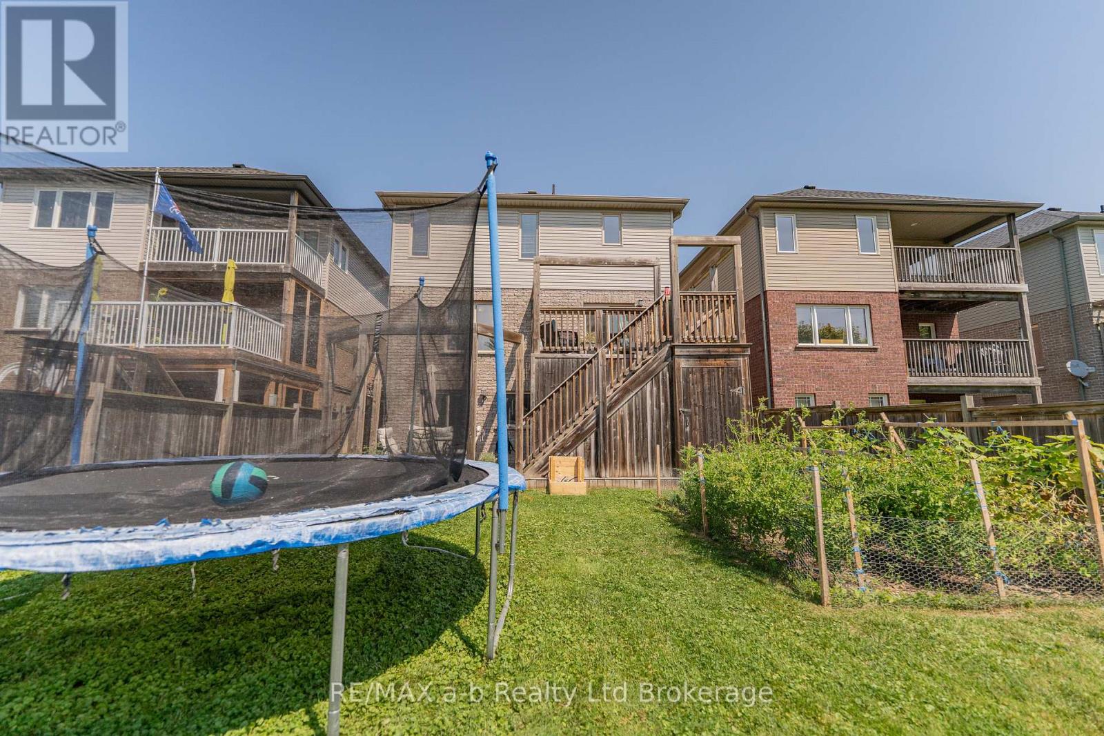9 Langrell Avenue, Tillsonburg, Ontario  N4G 5X7 - Photo 35 - X12434909