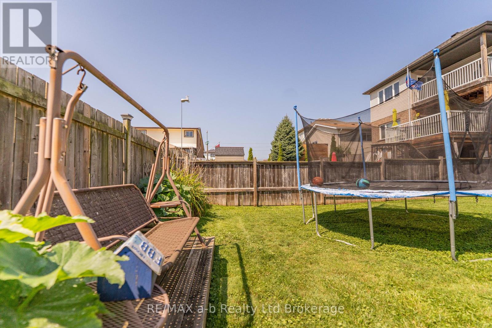 9 Langrell Avenue, Tillsonburg, Ontario  N4G 5X7 - Photo 38 - X12434909