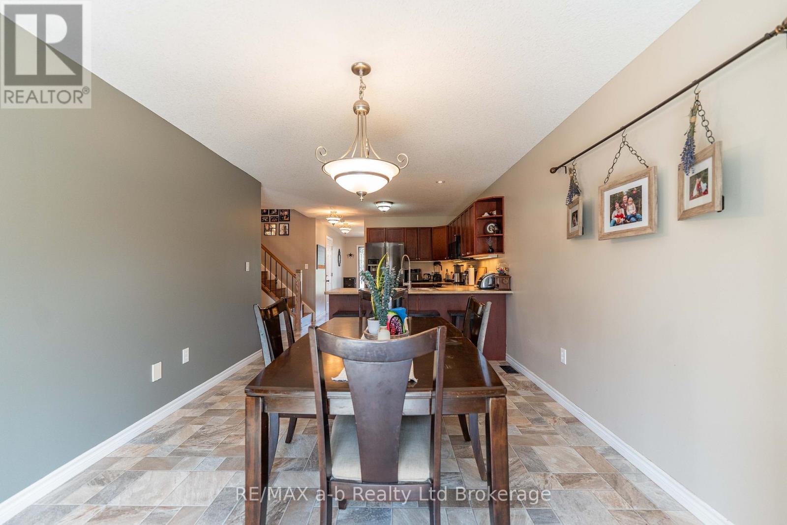 9 Langrell Avenue, Tillsonburg, Ontario  N4G 5X7 - Photo 9 - X12434909