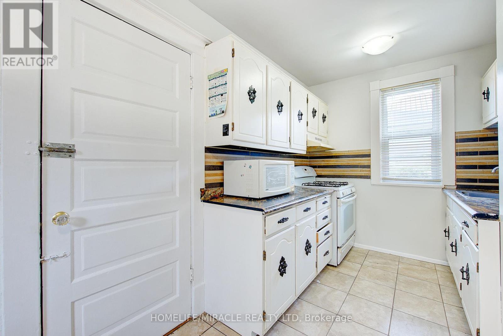 201 Clarence Street, London East, Ontario  N6B 2J8 - Photo 20 - X12434534