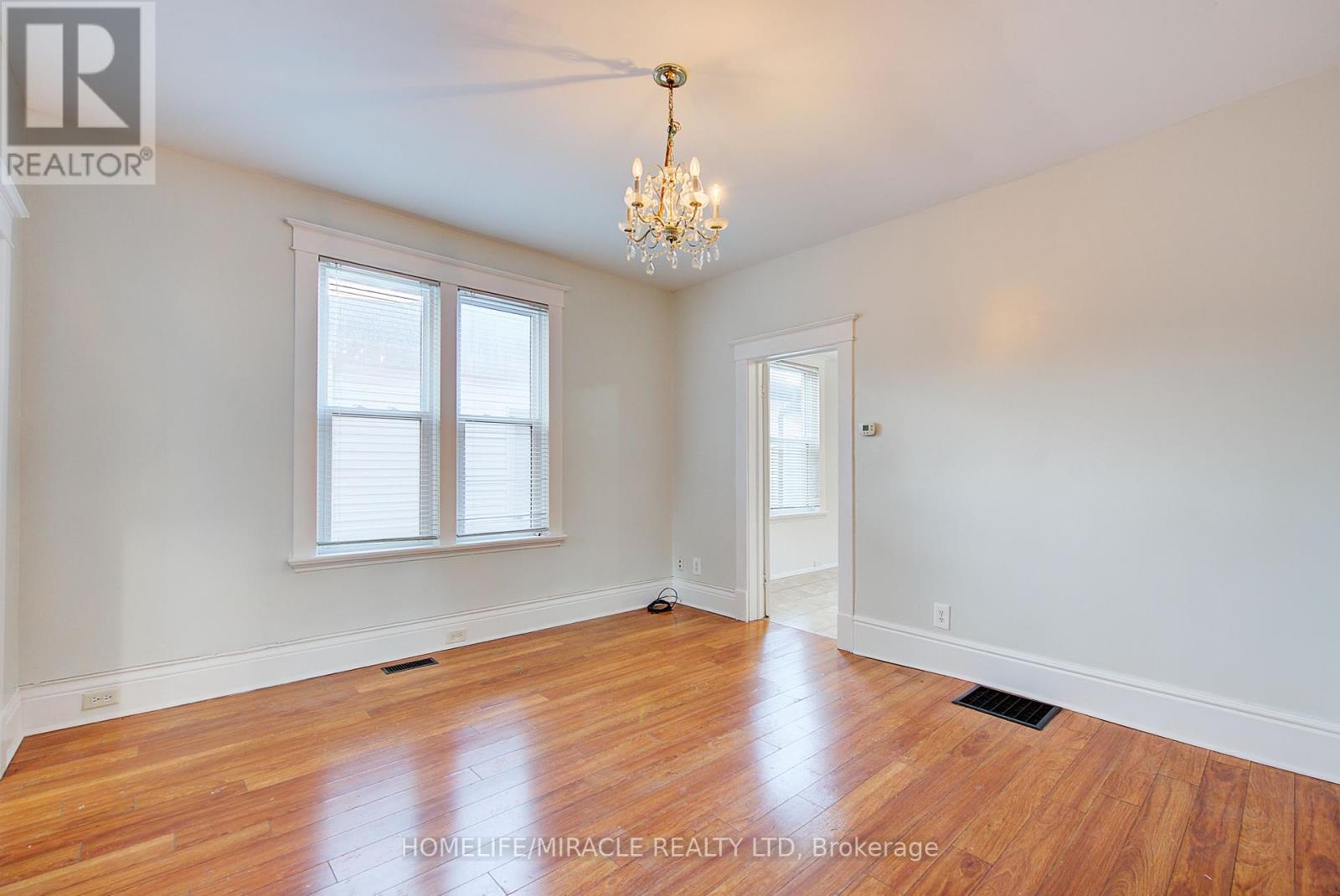 201 Clarence Street, London East, Ontario  N6B 2J8 - Photo 11 - X12434534
