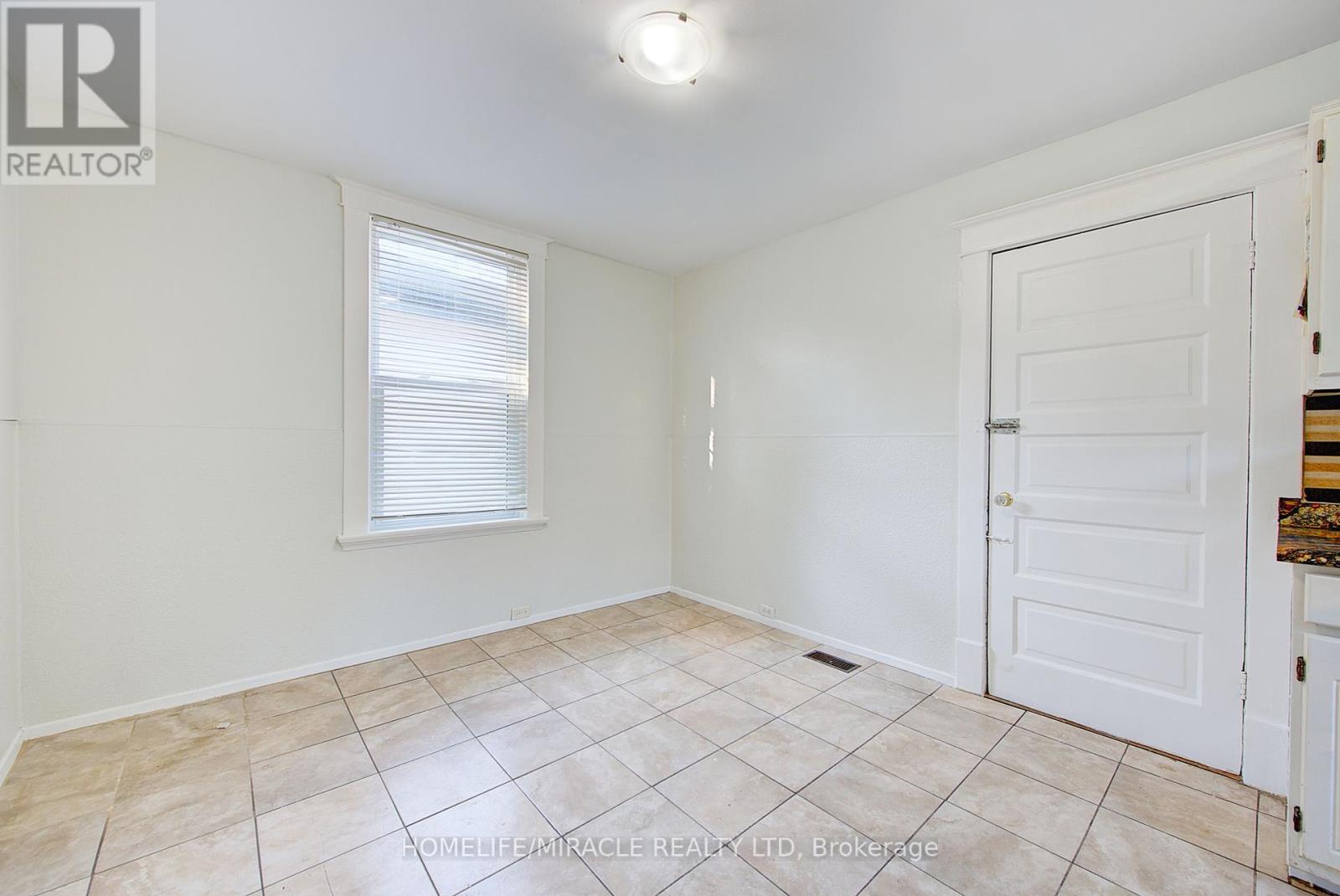 201 Clarence Street, London East, Ontario  N6B 2J8 - Photo 18 - X12434534