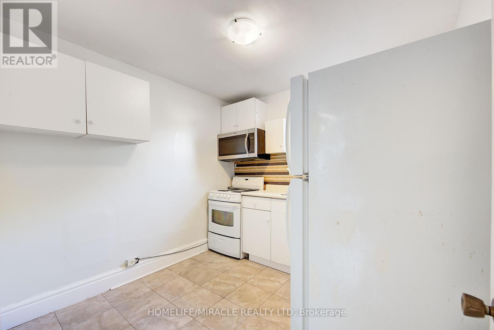 201 Clarence Street, London East, Ontario  N6B 2J8 - Photo 29 - X12434534