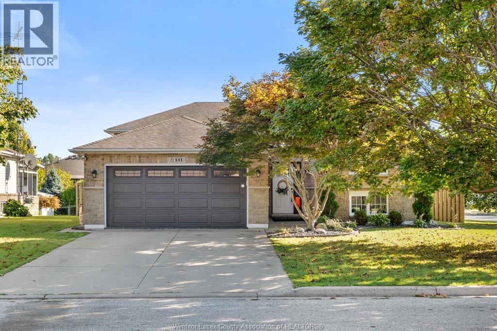 MLS# 25024813: 141 Walker DRIVE, Kingsville, Canada