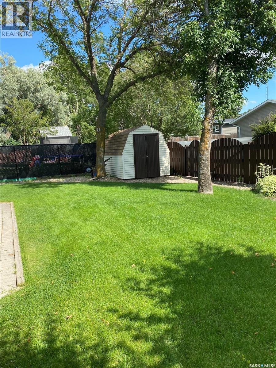 17 Stebbings Crescent, Humboldt, Saskatchewan  S0K 2A0 - Photo 3 - SK019686