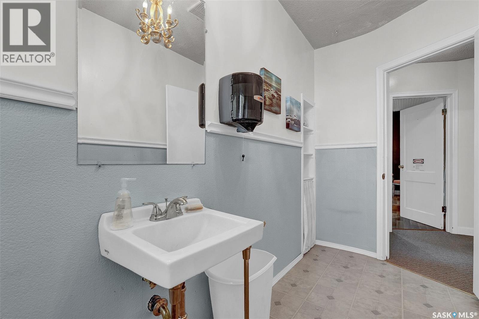 122 Central Avenue, Montmartre, Saskatchewan  S0G 3M0 - Photo 29 - SK019684