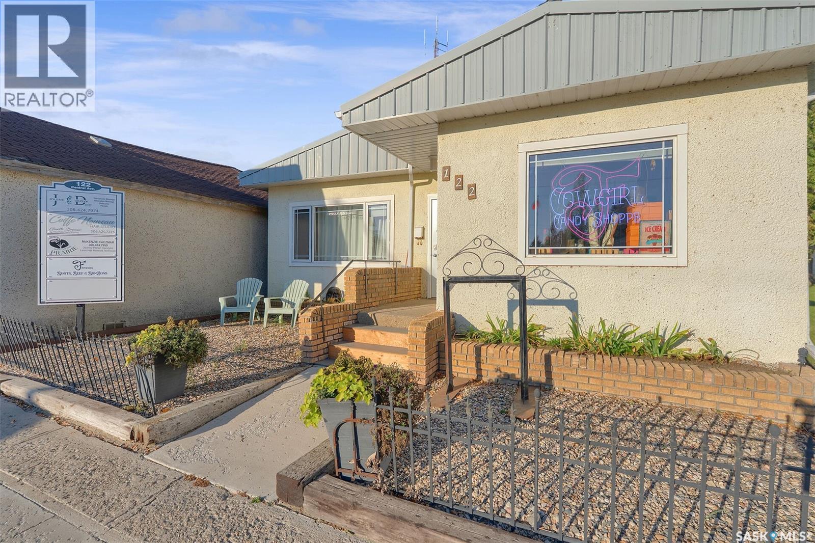 122 Central Avenue, Montmartre, Saskatchewan  S0G 3M0 - Photo 32 - SK019684