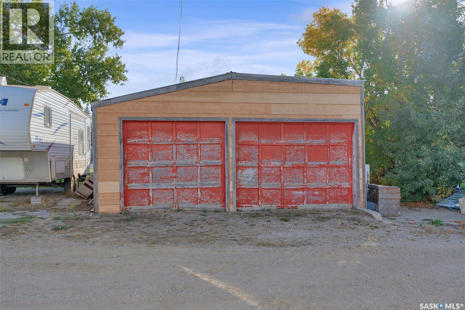 122 Central Avenue, Montmartre, Saskatchewan  S0G 3M0 - Photo 37 - SK019684