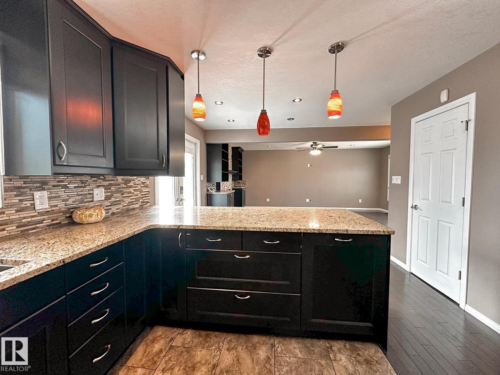 11403 149 Av Nw, Edmonton, Alberta  T5X 1B9 - Photo 13 - E4460095