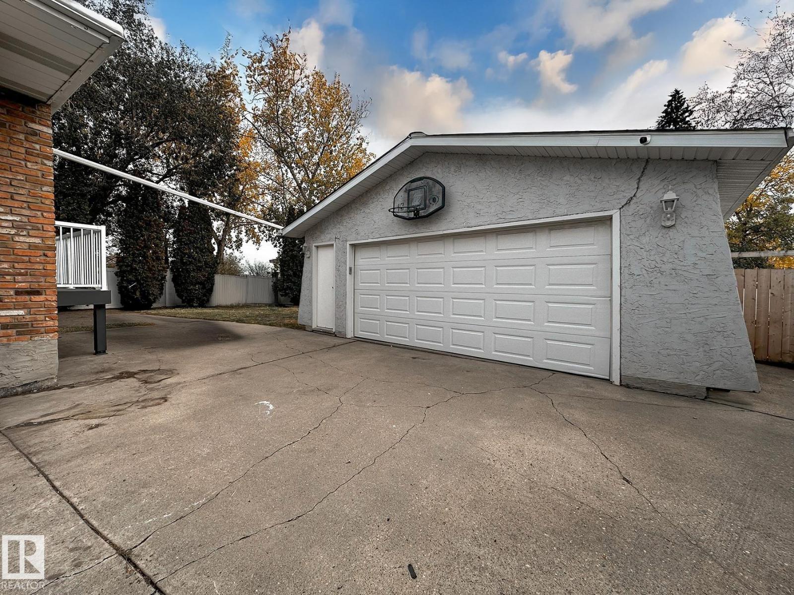 11403 149 Av Nw, Edmonton, Alberta  T5X 1B9 - Photo 42 - E4460095