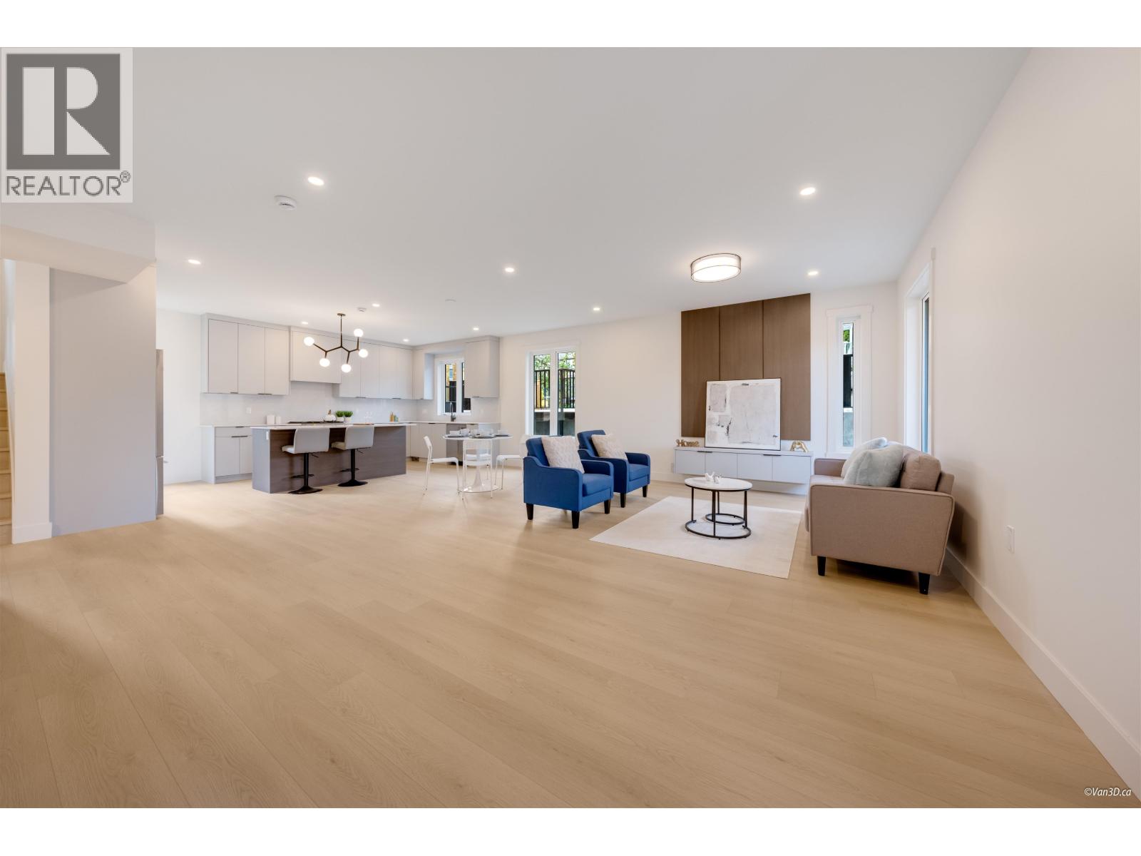 1 7893 2ND STREET, Burnaby, British Columbia