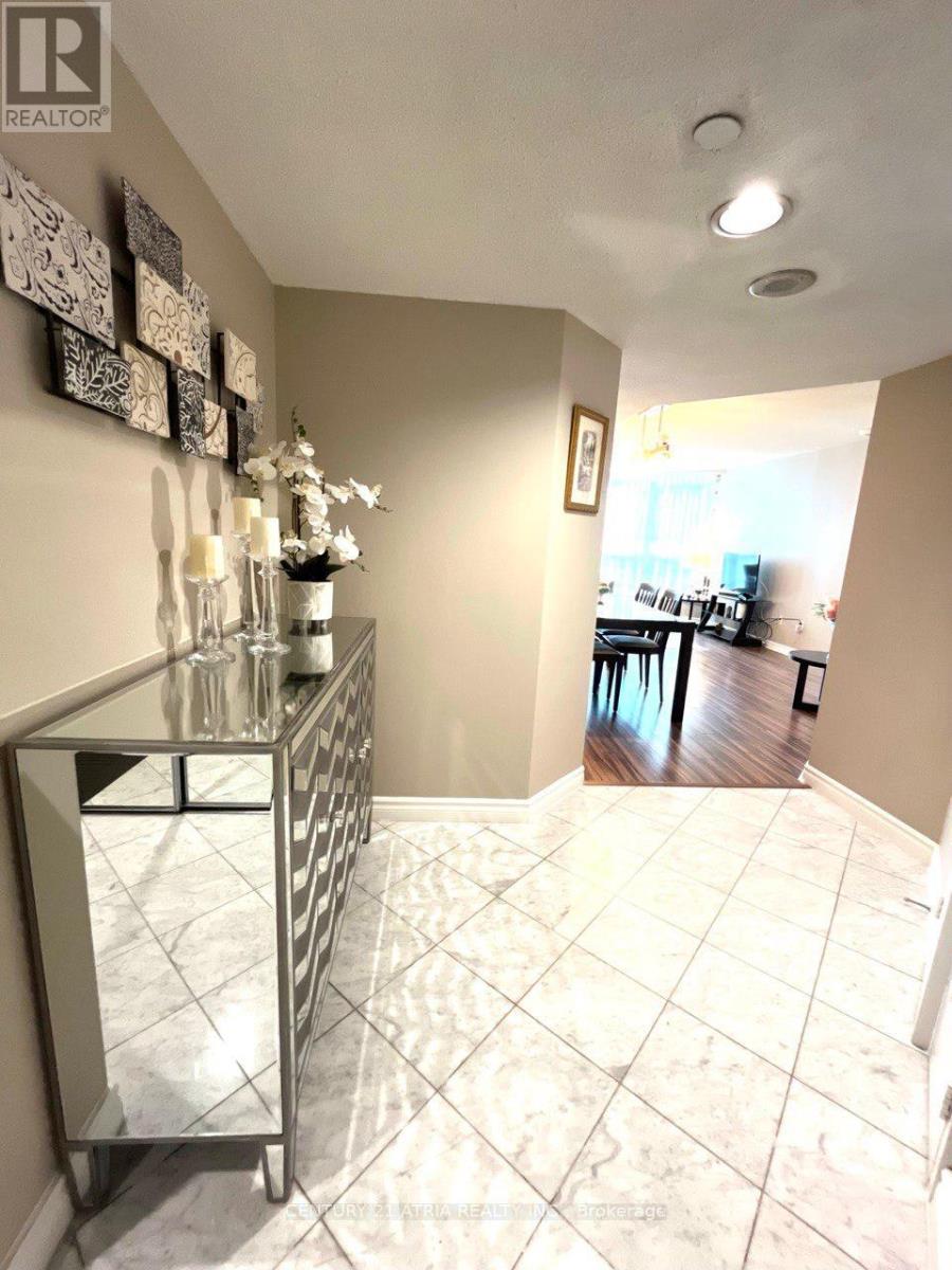 1115 - 38 Elm Street, Toronto, Ontario  M5G 2K5 - Photo 11 - C12432692